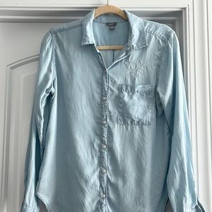 Aerie | Button Down Long Sleeve Shirt - Women’s S